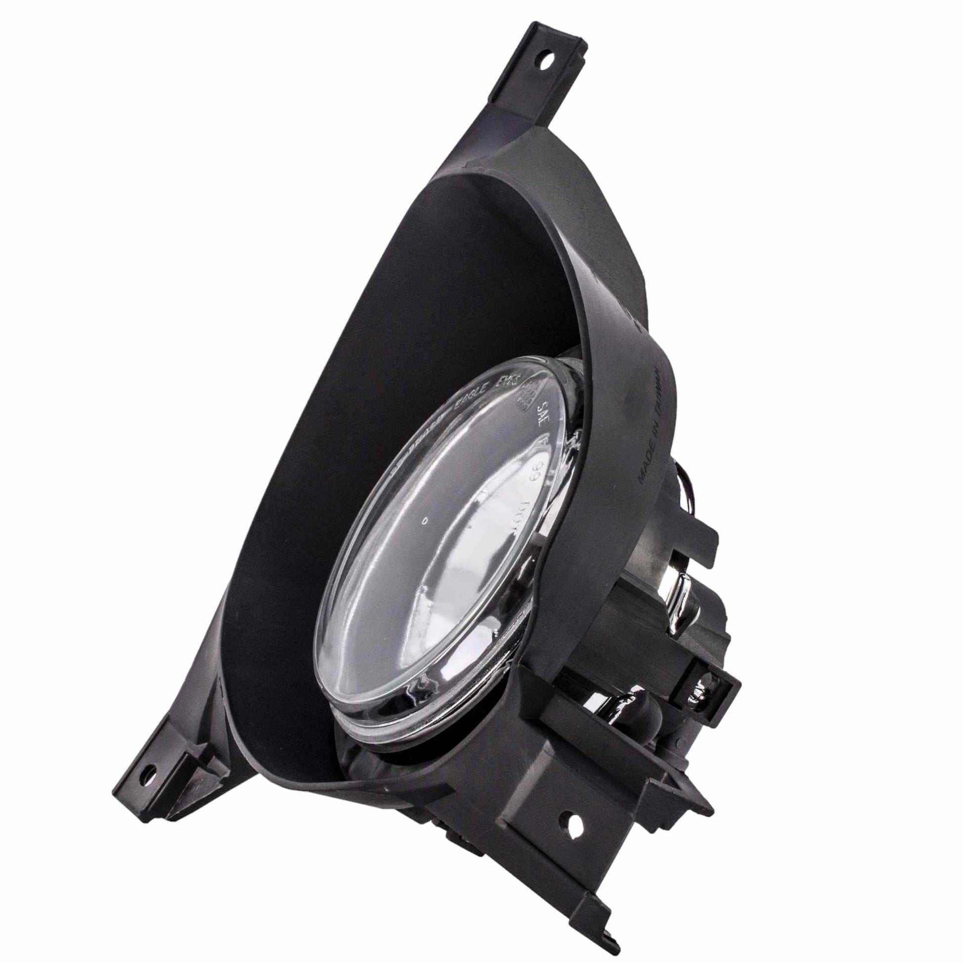 Angle View of Left Fog Light Assembly EAGLE EYES FR544-B000L