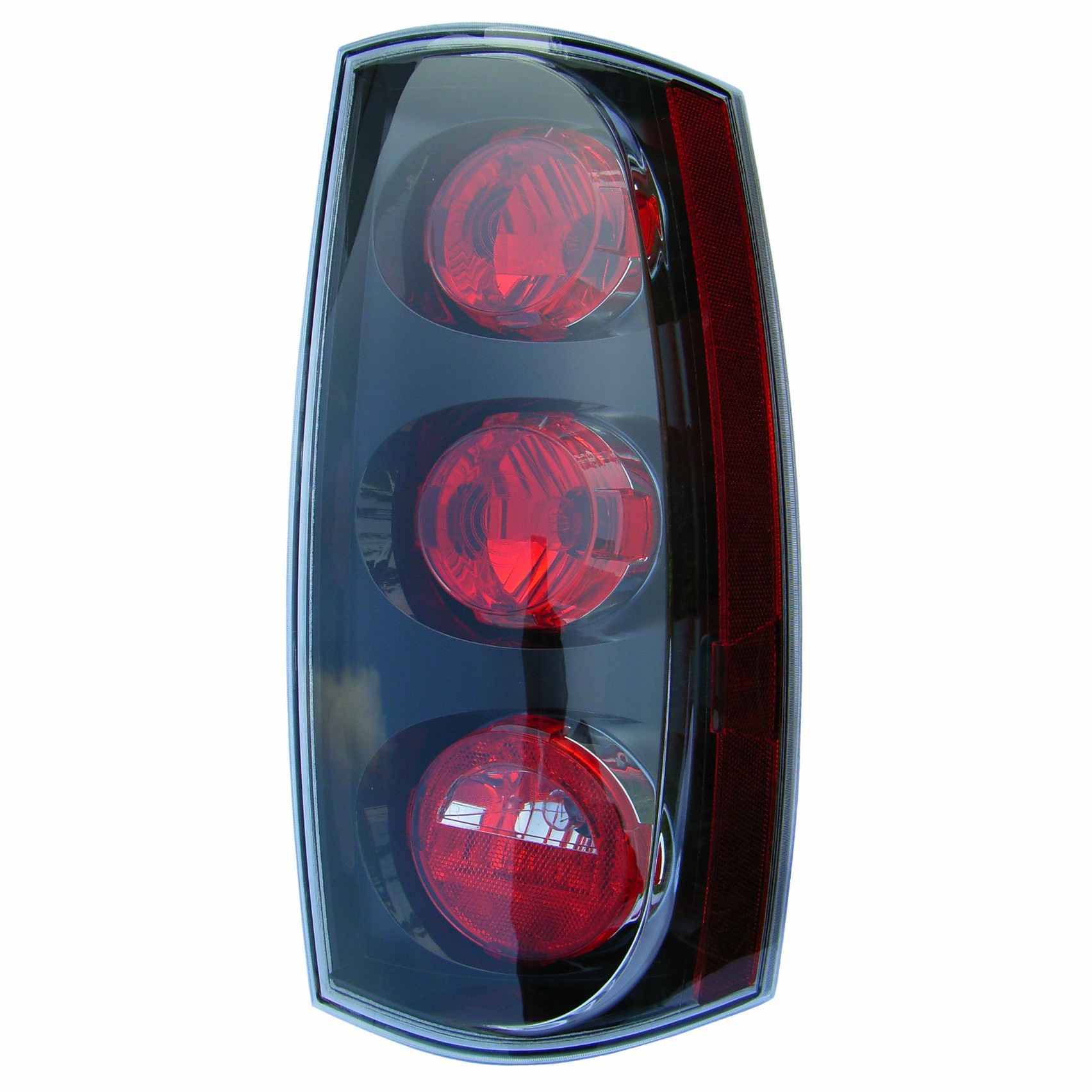 Front View of Right Tail Light Assembly EAGLE EYES GM431-B100R