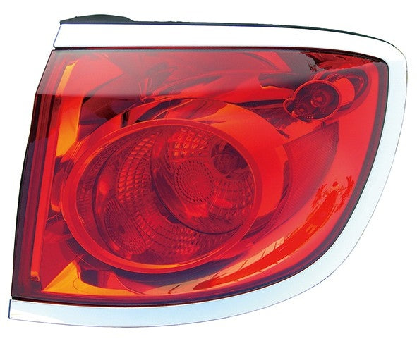 Front View of Right Tail Light Assembly EAGLE EYES GM528-B000R