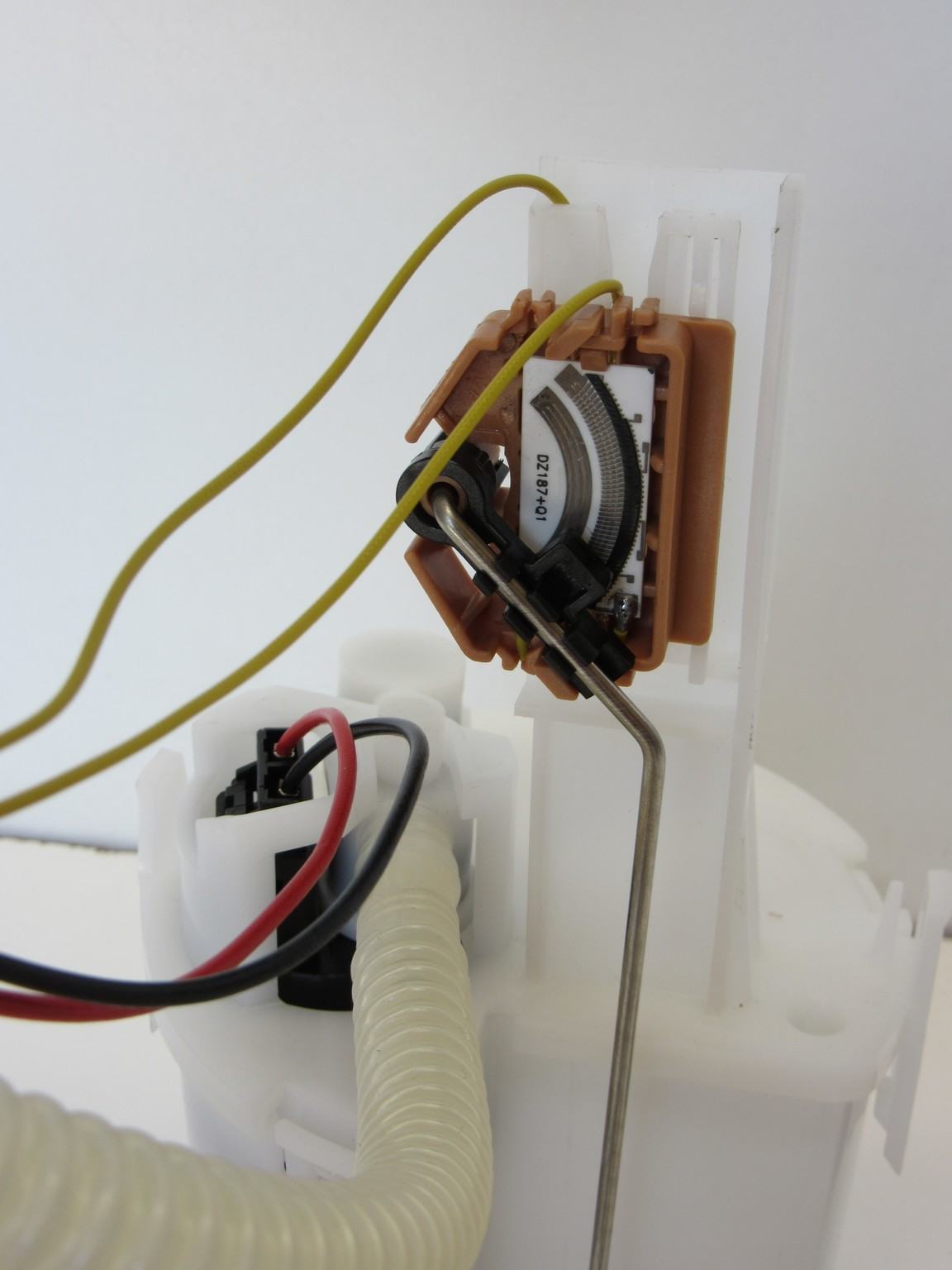 Package View of Fuel Pump Module Assembly AUTOBEST F1355A