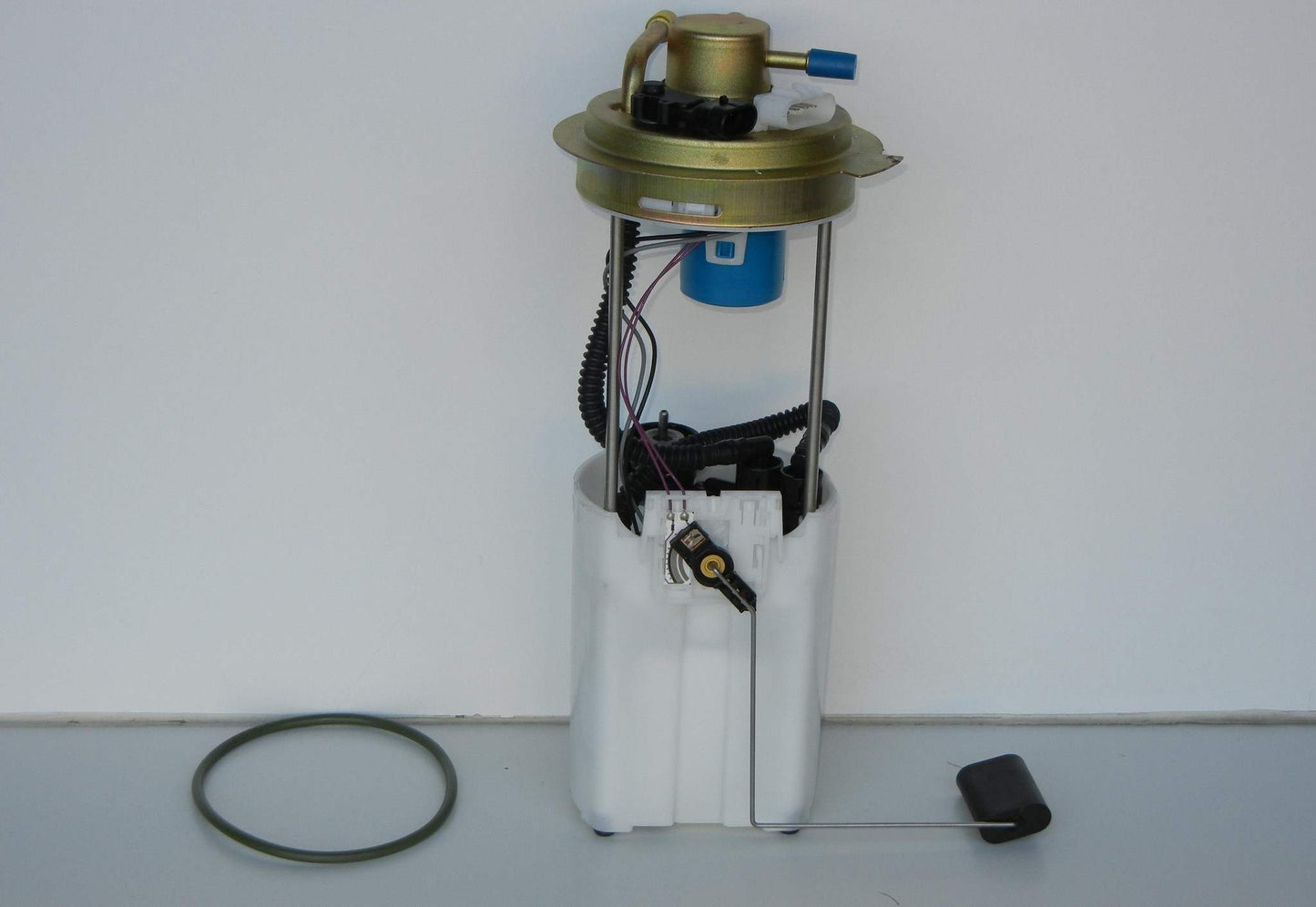 Package View of Fuel Pump Module Assembly AUTOBEST F2610A