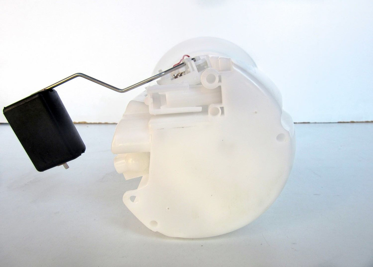 Side View of Fuel Pump Module Assembly AUTOBEST F2792A