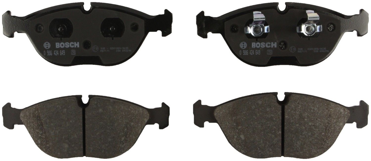 Kit View of Front Disc Brake Pad Set BOSCH 0986424649