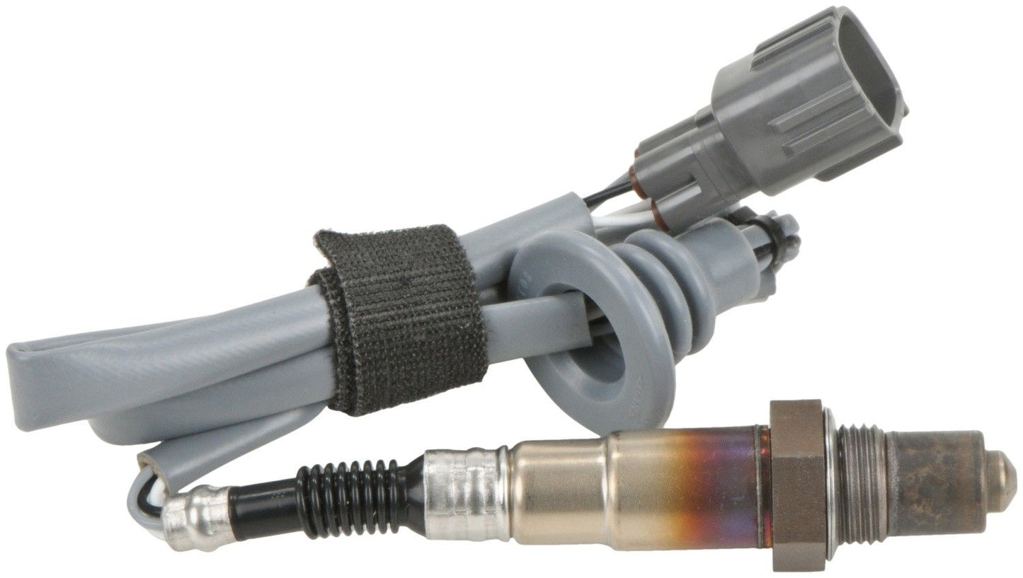 Right View of Downstream Oxygen Sensor BOSCH 13489