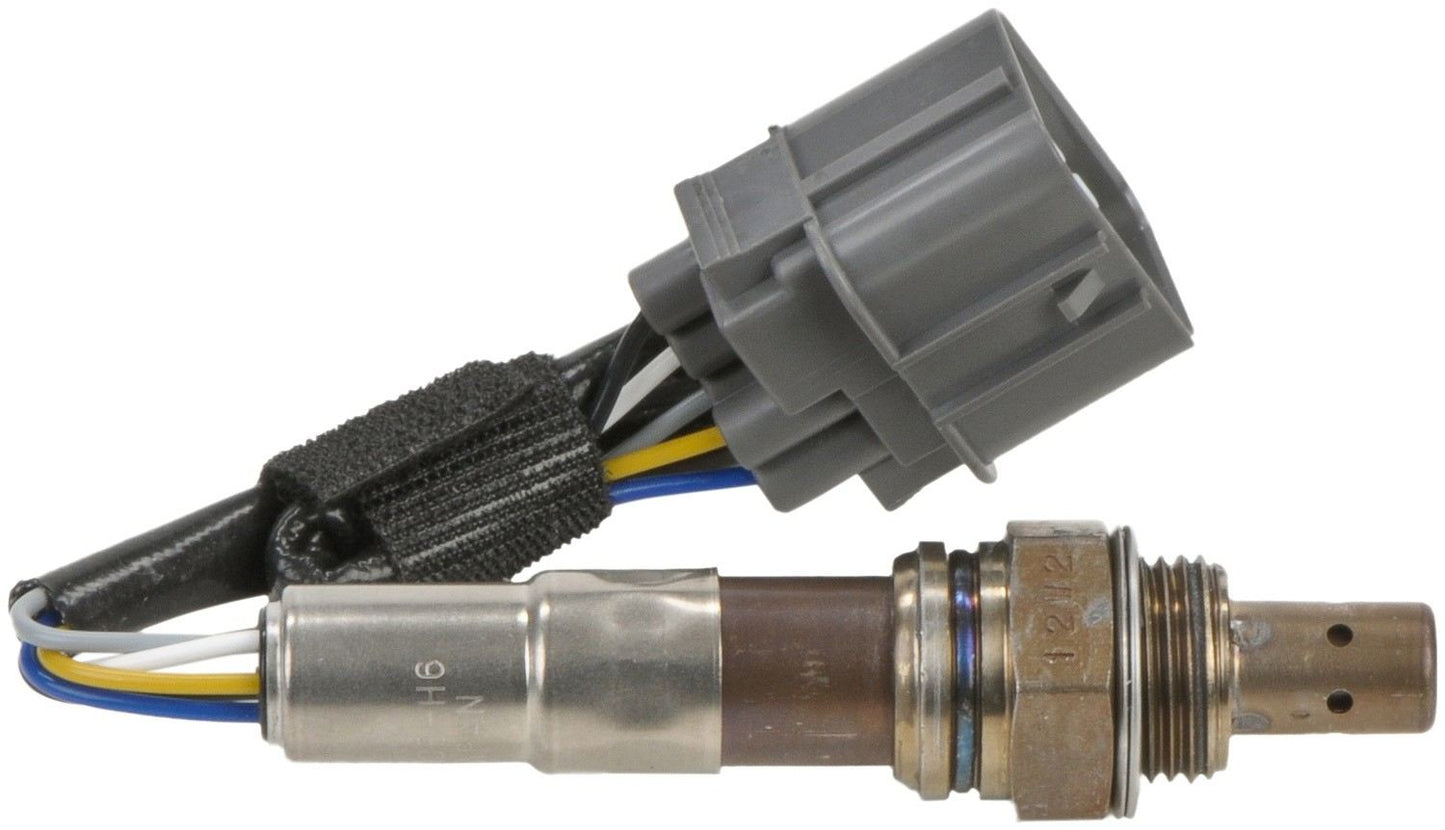 Right View of Rear Oxygen Sensor BOSCH 15401