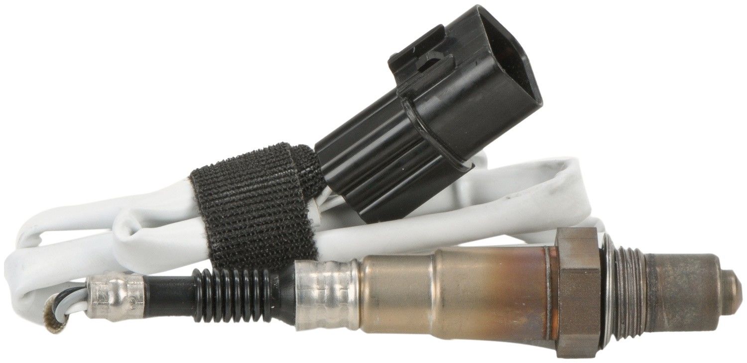 Right View of Left Oxygen Sensor BOSCH 15581