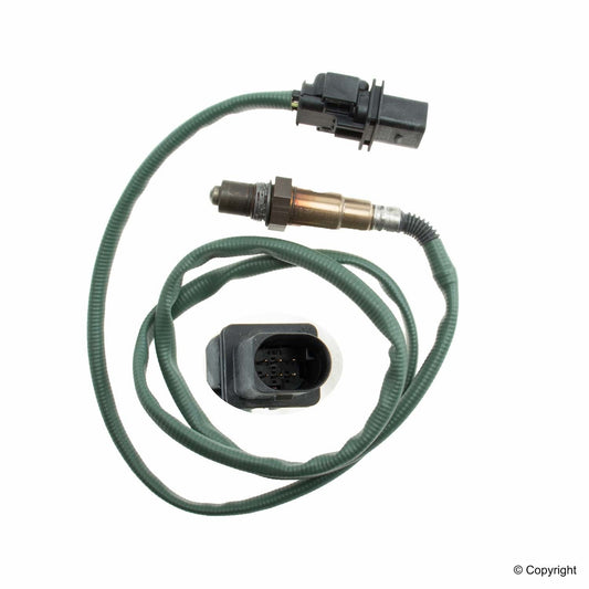 Top View of Oxygen Sensor BOSCH 17020