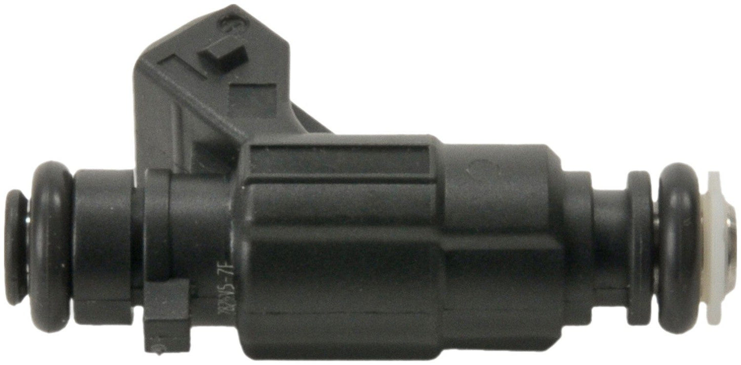 Left View of Fuel Injector BOSCH 62685