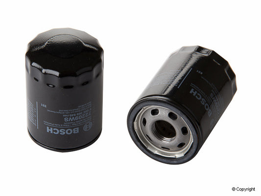 Top View of Engine Oil Filter BOSCH 72209WS