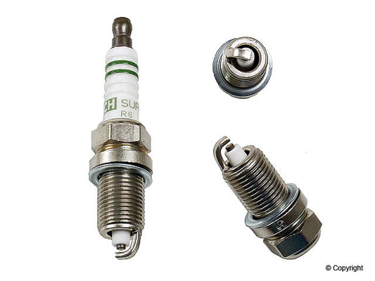 Top View of Spark Plug BOSCH 7562