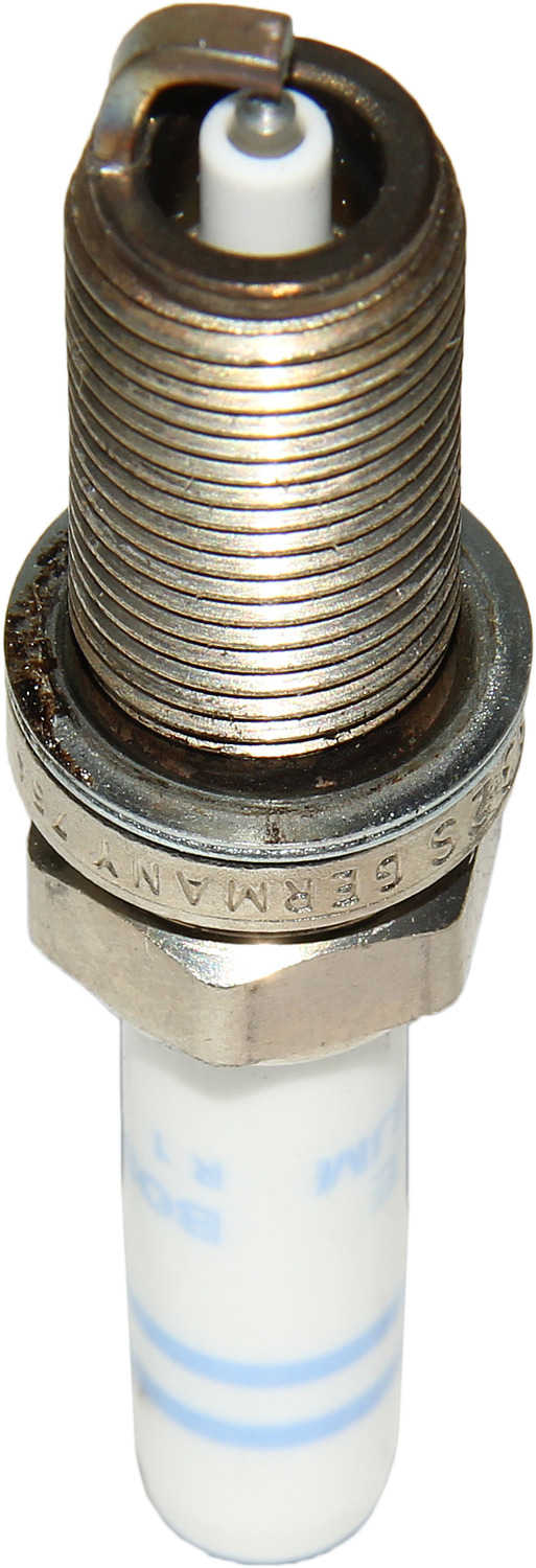 Angle View of Spark Plug BOSCH 8160