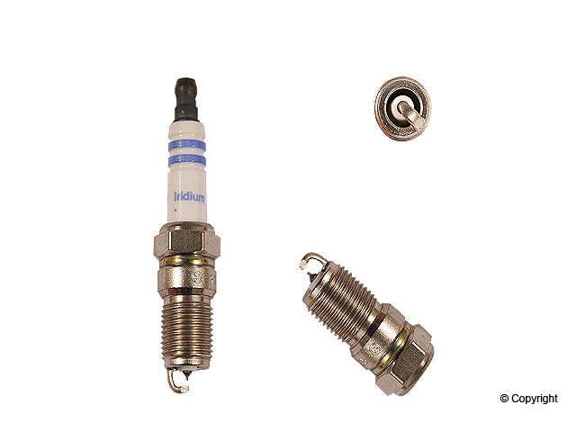 Top View of Spark Plug BOSCH 9606