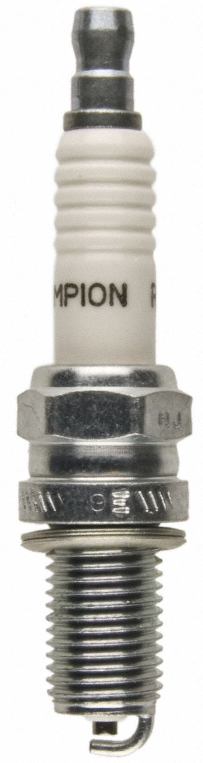 Top View of Spark Plug CHAMPION 809