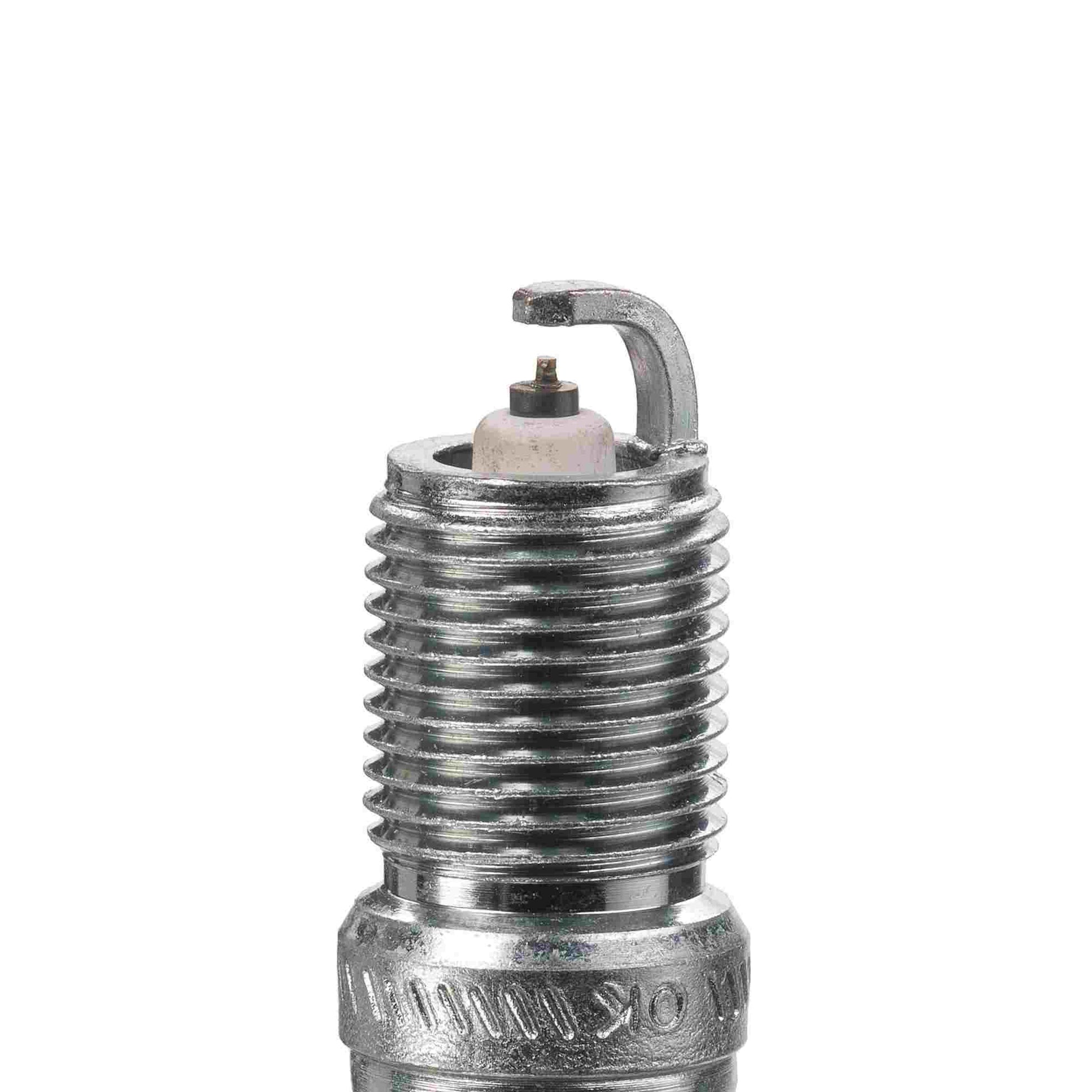 Connector View of Spark Plug CHAMPION 9204