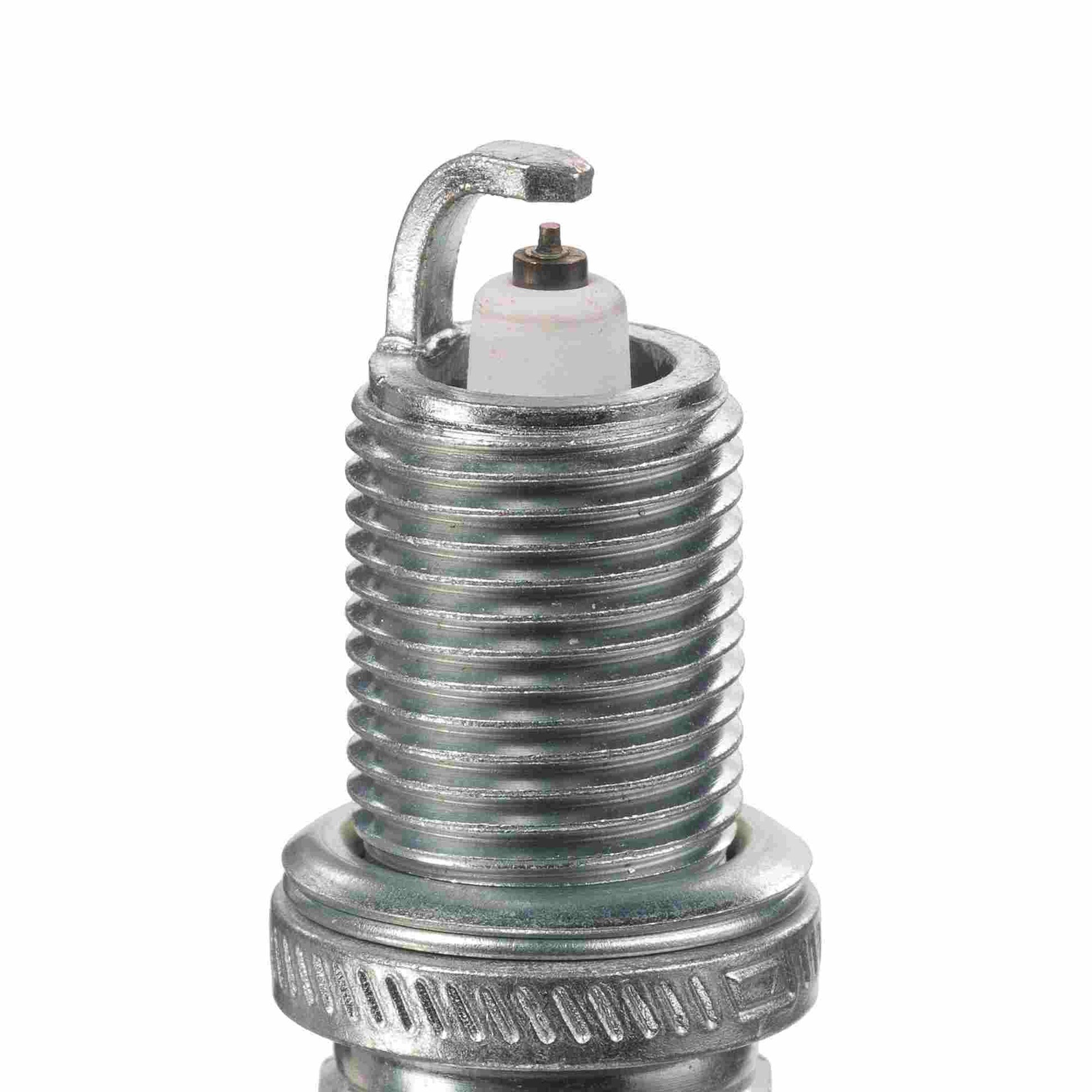 Connector View of Spark Plug CHAMPION 9806