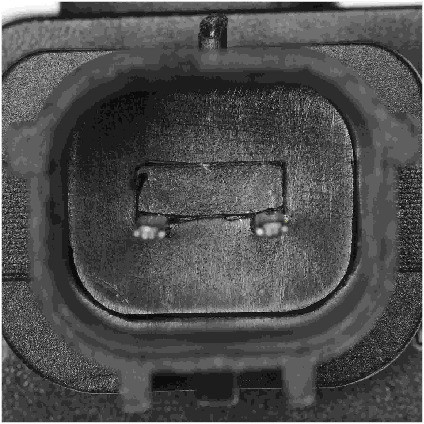 Connector View of Front Left ABS Wheel Speed Sensor DELPHI SS11617