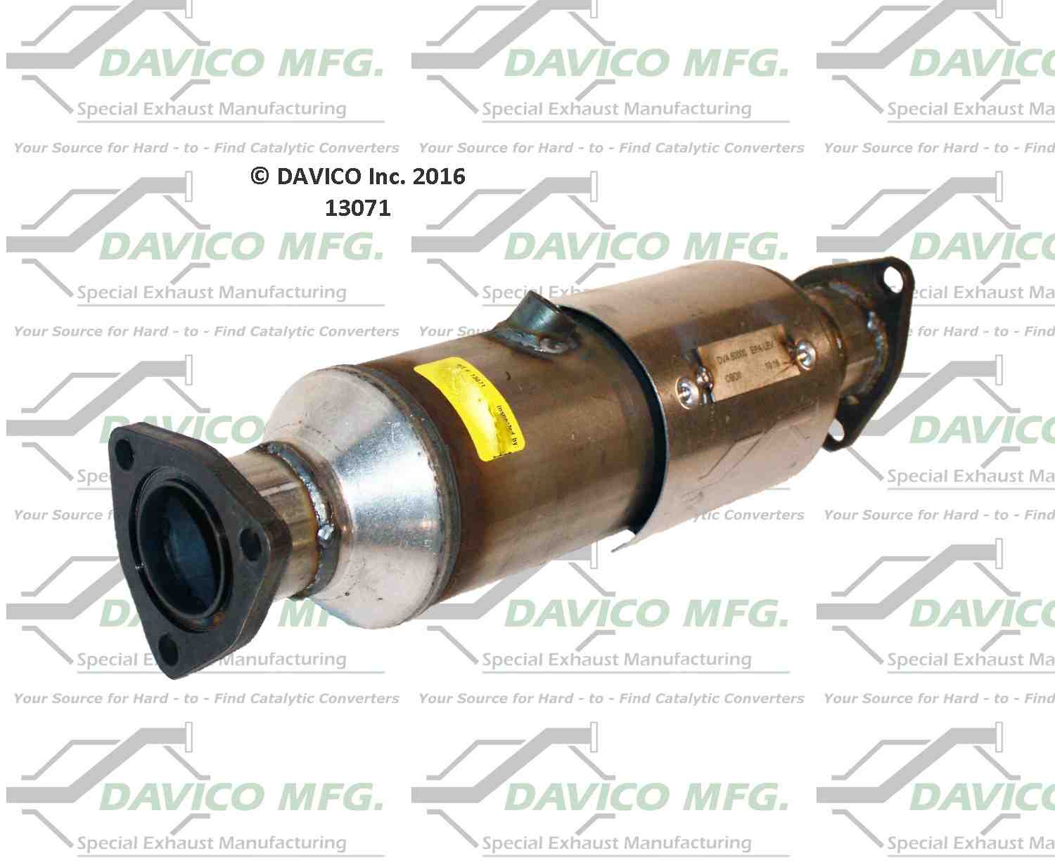 Angle View of Center Catalytic Converter DAVICO CATS 13071