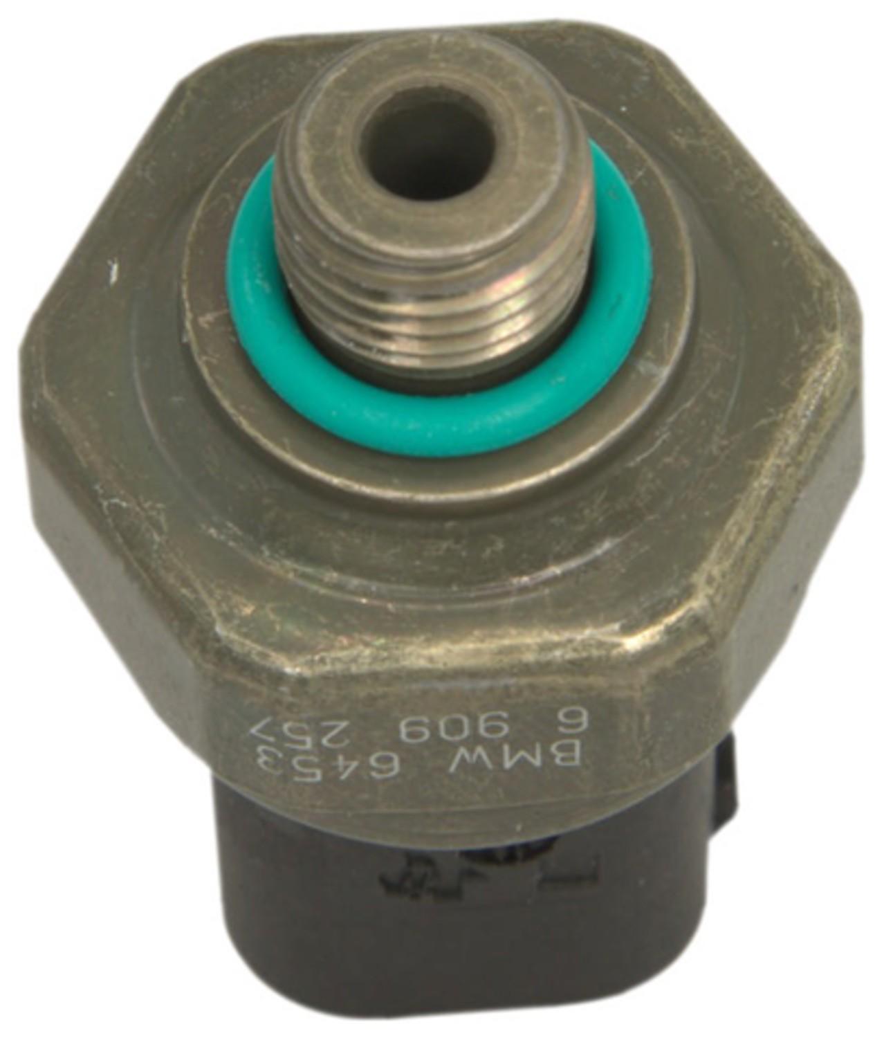 Bottom View of HVAC Pressure Transducer FOUR SEASONS 20997