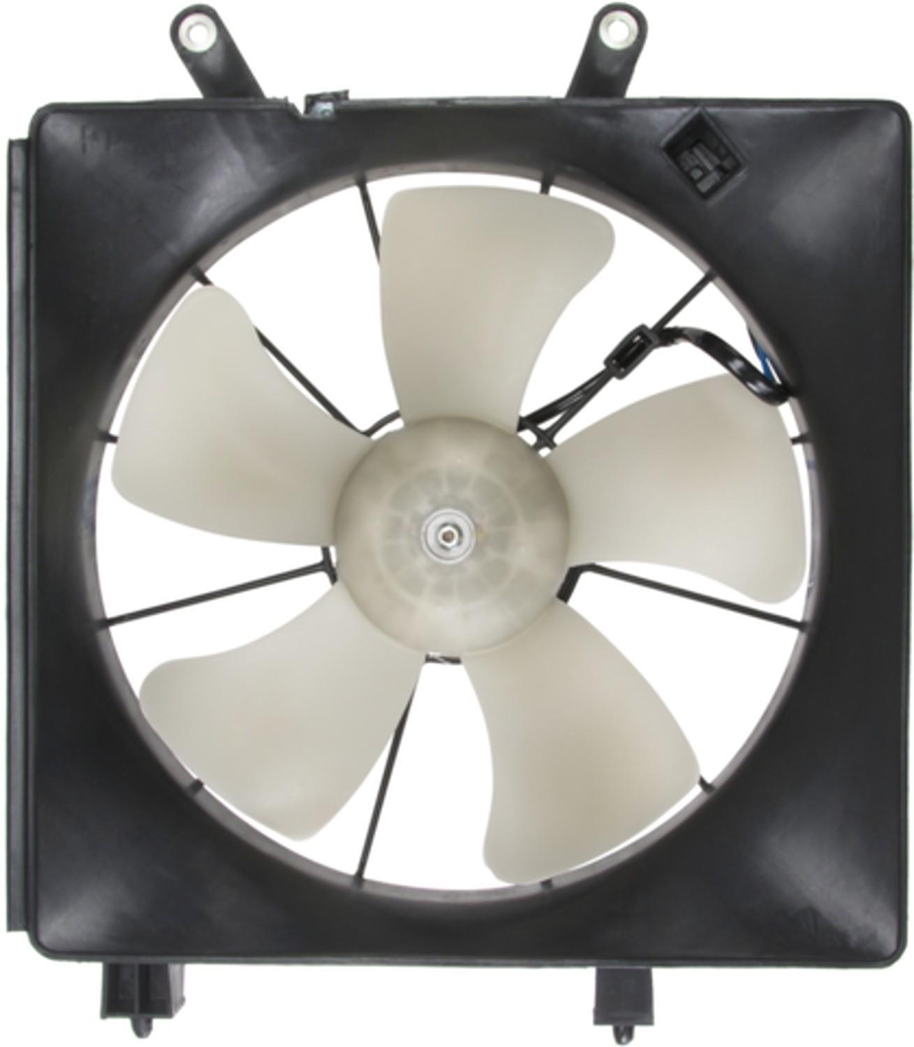 Front View of Engine Cooling Fan Assembly FOUR SEASONS 75339