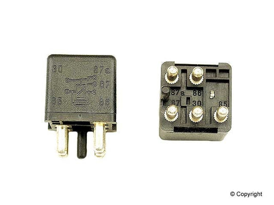 Front View of Multi Purpose Relay GENUINE 0015420219