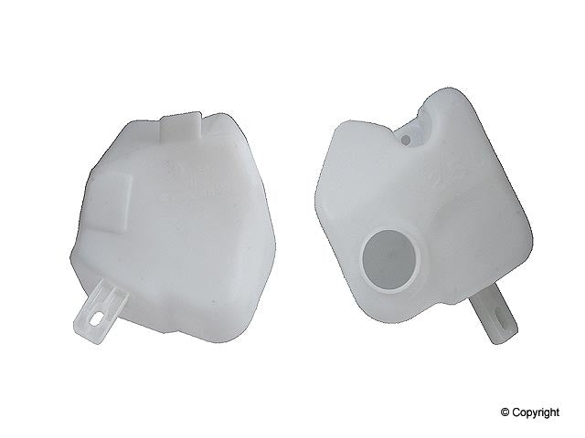 Front View of Washer Fluid Reservoir GENUINE 61668370834