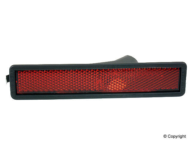 Front View of Rear Side Marker Light Lens GENUINE 63141377850