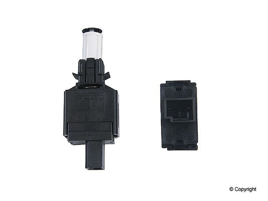 Brake Light Switch GENUINE 8622064 For Volvo XC90 S60 S80 V70 XC70