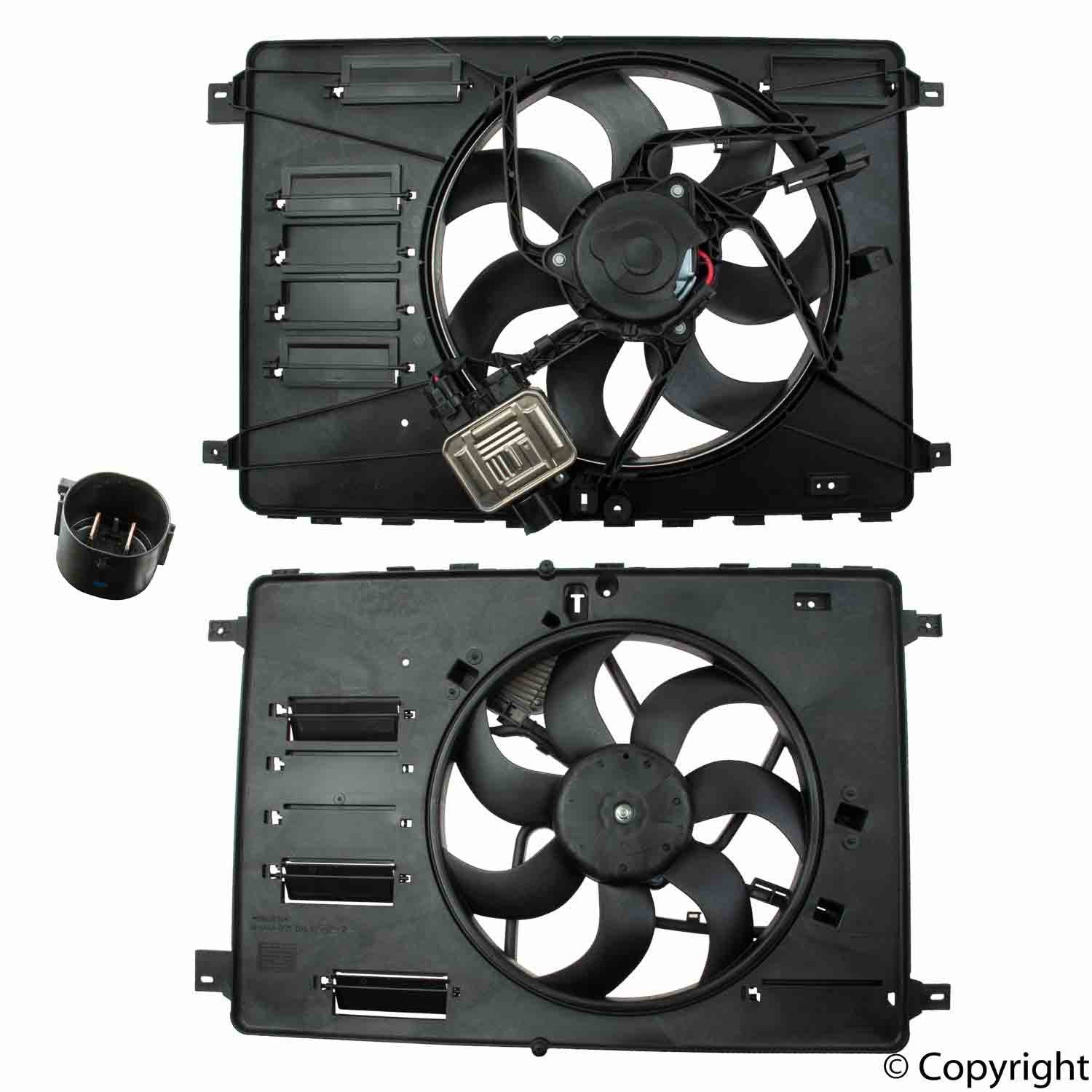 Front View of Engine Cooling Fan Assembly GENUINE LR026078