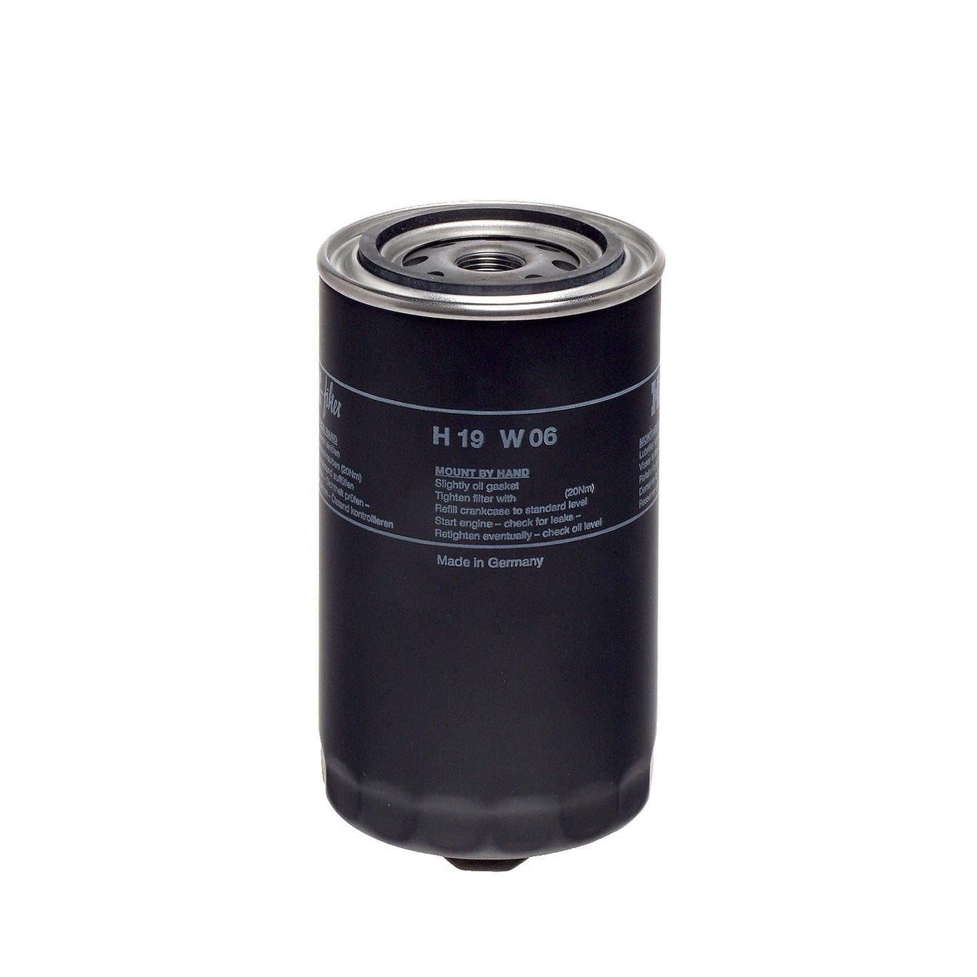 Front View of Engine Oil Filter HENGST H19W06