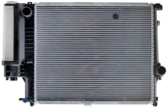 Front View of Radiator MAHLE CR327000P