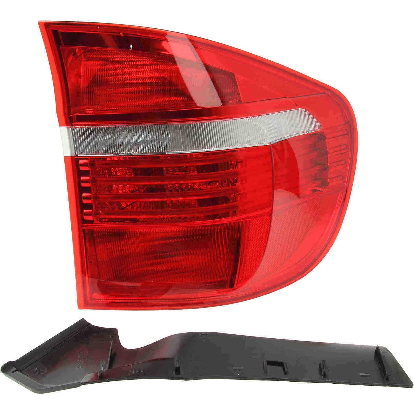 Right Tail Light (Located On Fender) MARELLI LUS5641 For BMW X5