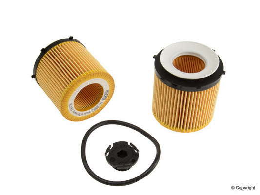 Top View of Engine Oil Filter MANN HU8002XKIT