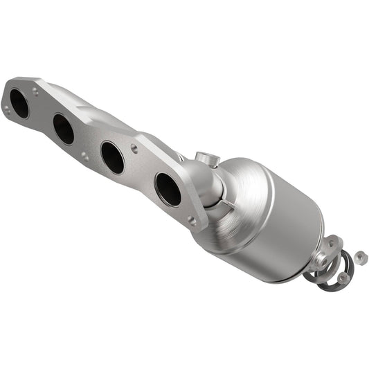 Front View of Catalytic Converter with Integrated Exhaust Manifold MAGNAFLOW 452315