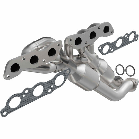 Front View of Front Catalytic Converter with Integrated Exhaust Manifold MAGNAFLOW 452843