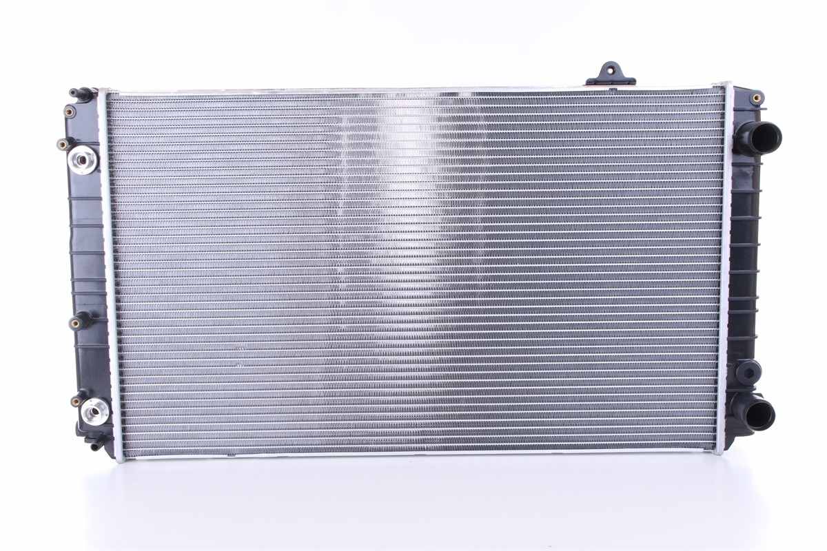 Angle View of Radiator NISSENS 60239