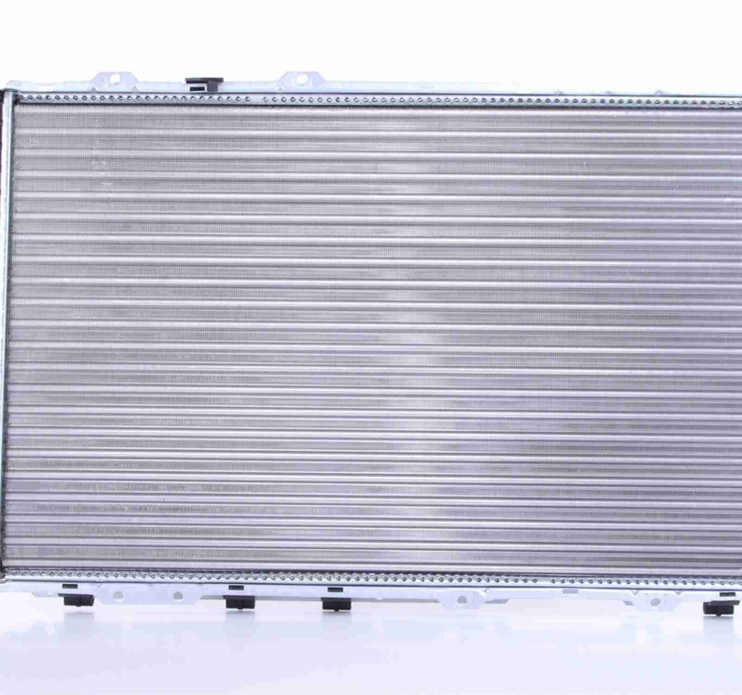 Left View of Radiator NISSENS 60476