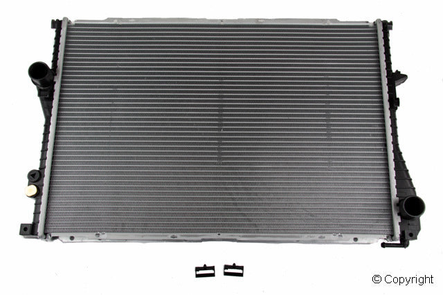 Top View of Radiator NISSENS 60752A