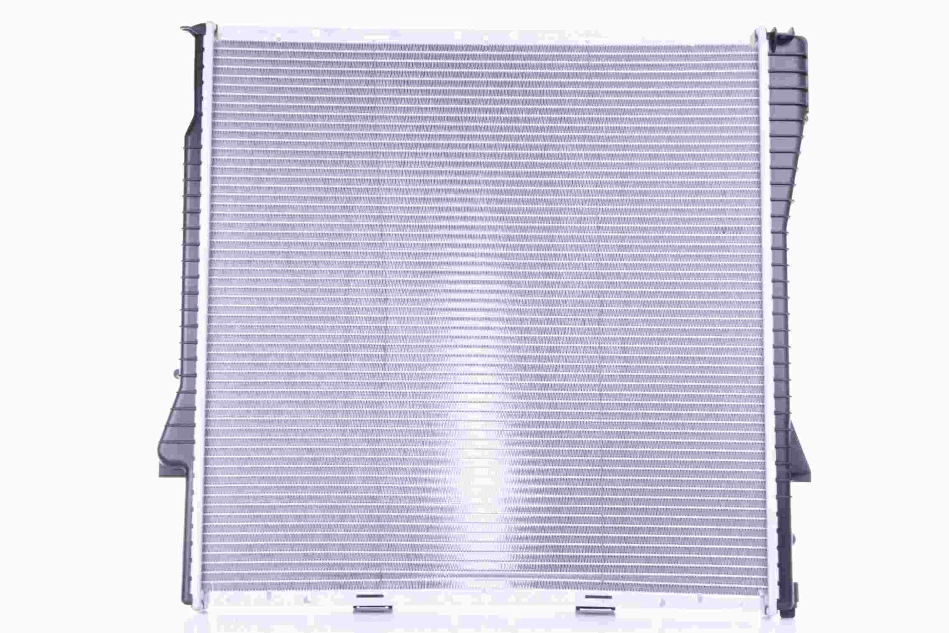 Left View of Radiator NISSENS 60787A