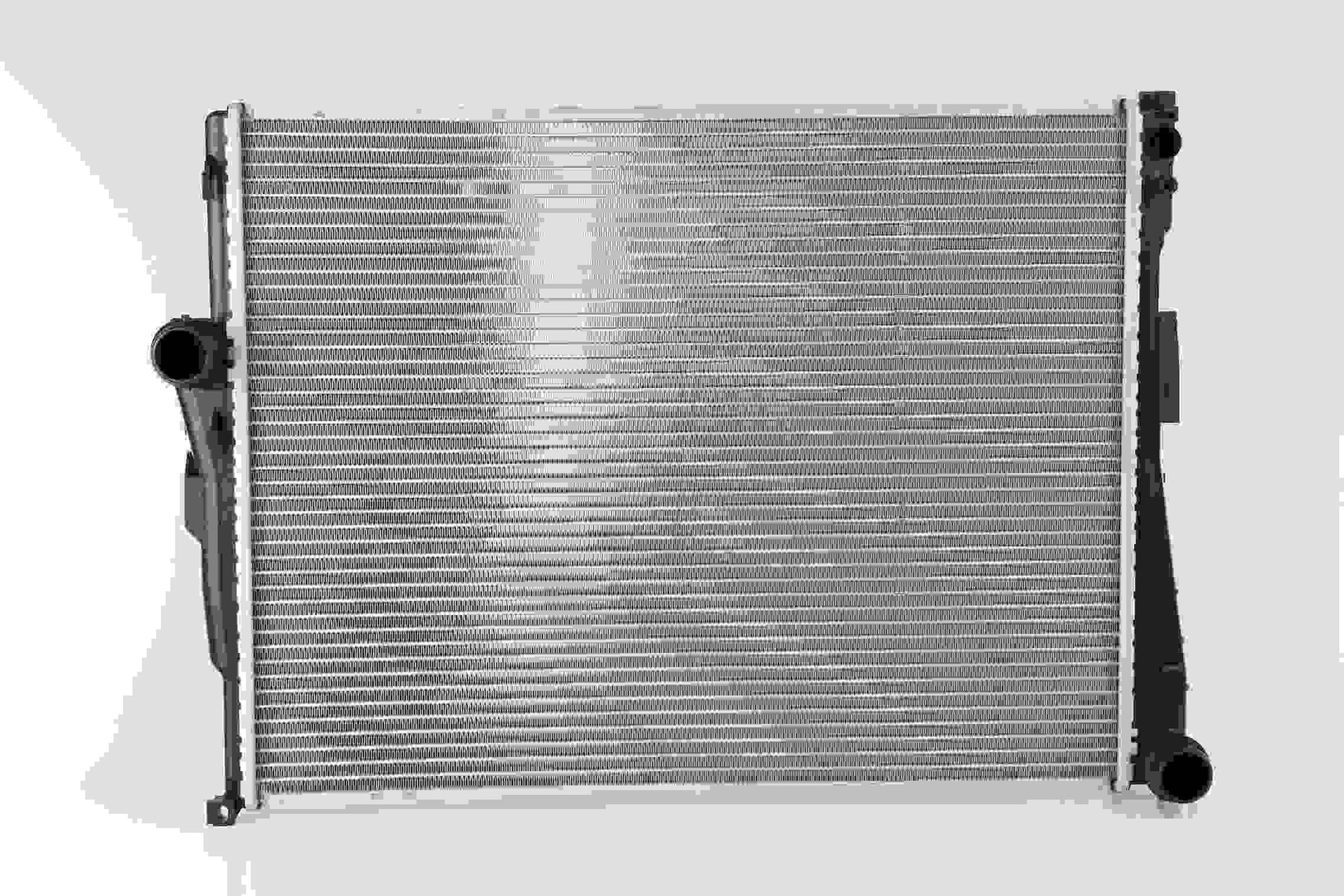 Front View of Front Radiator NISSENS 60875