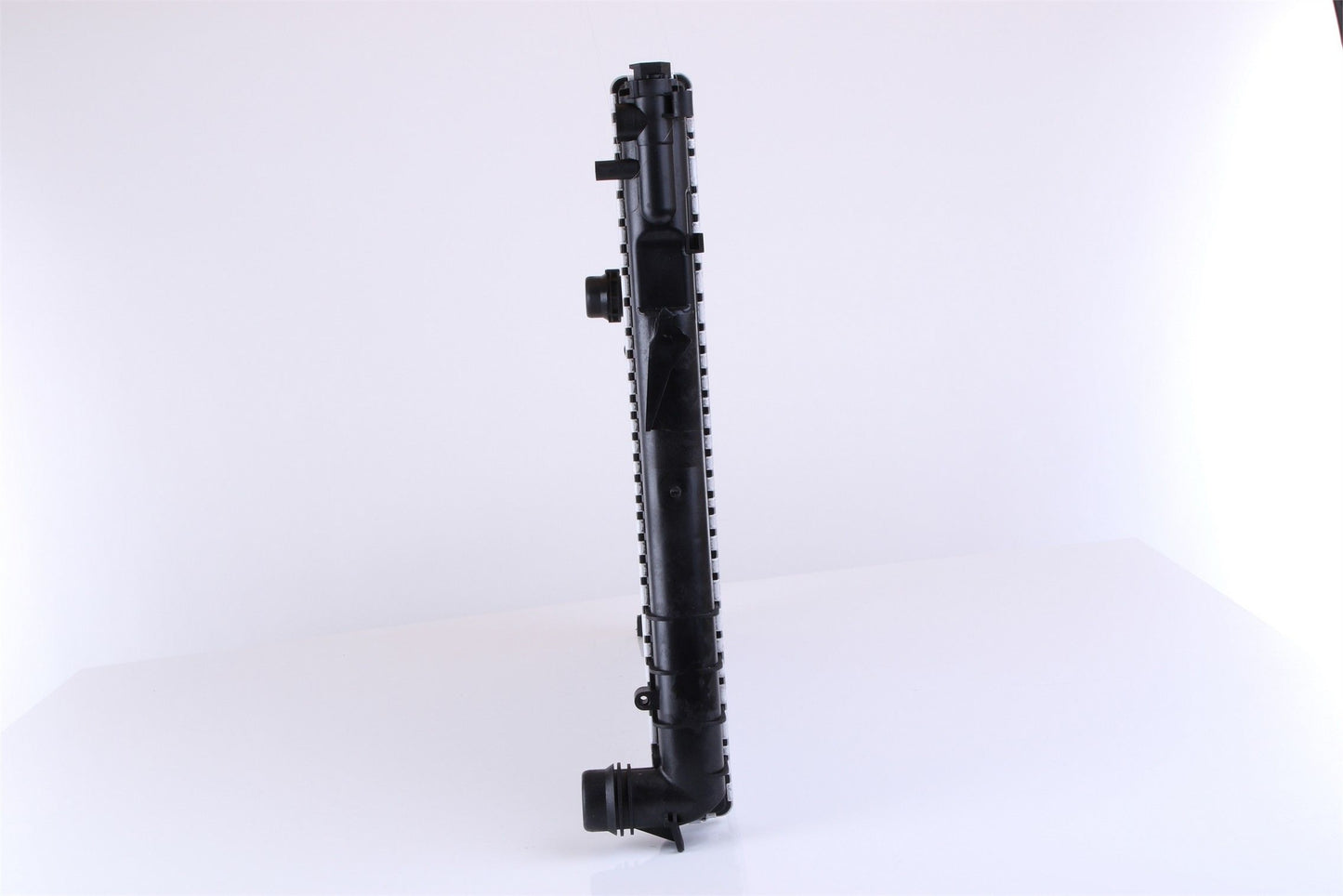 Left View of Front Radiator NISSENS 60875