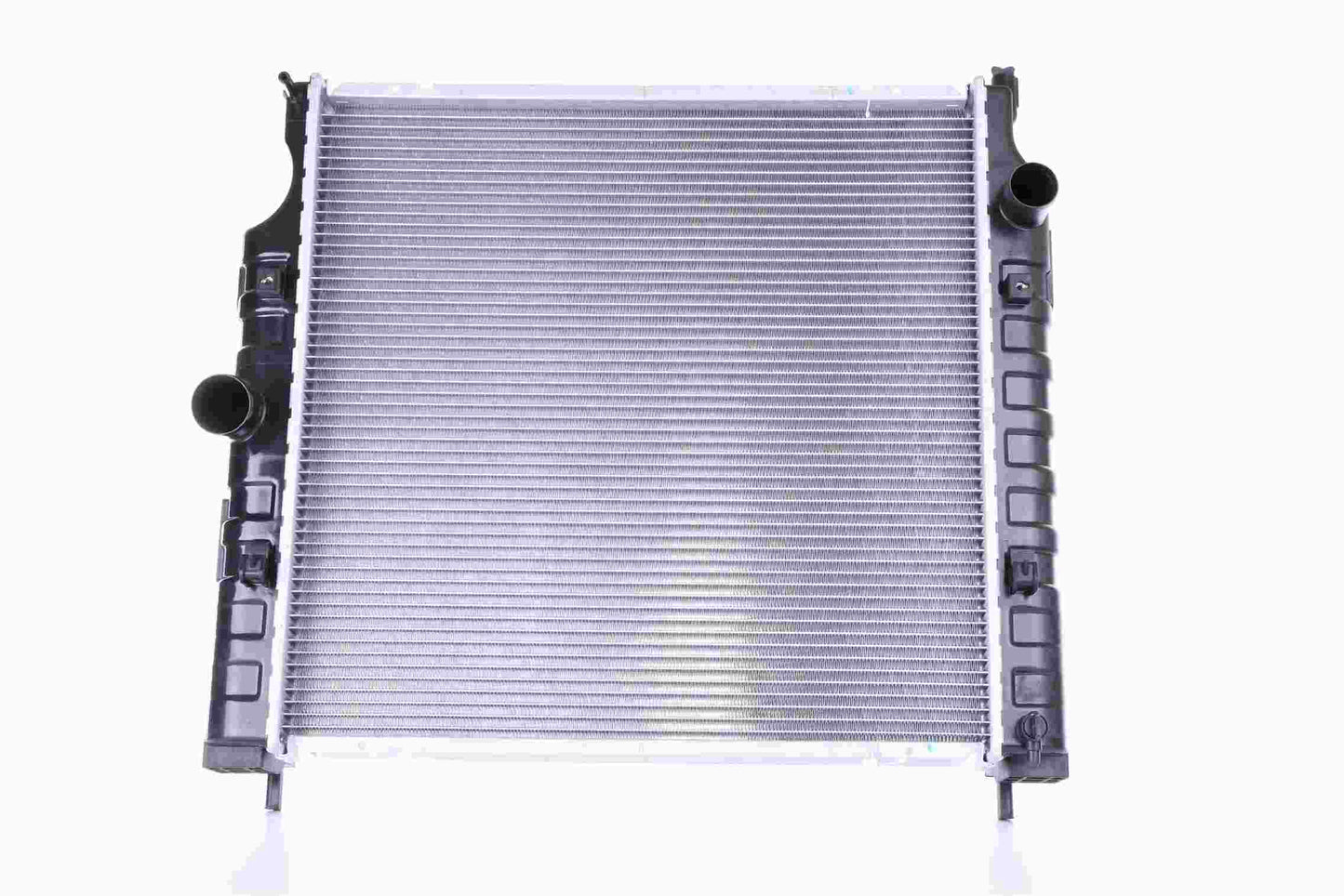 Front View of Front Radiator NISSENS 61026