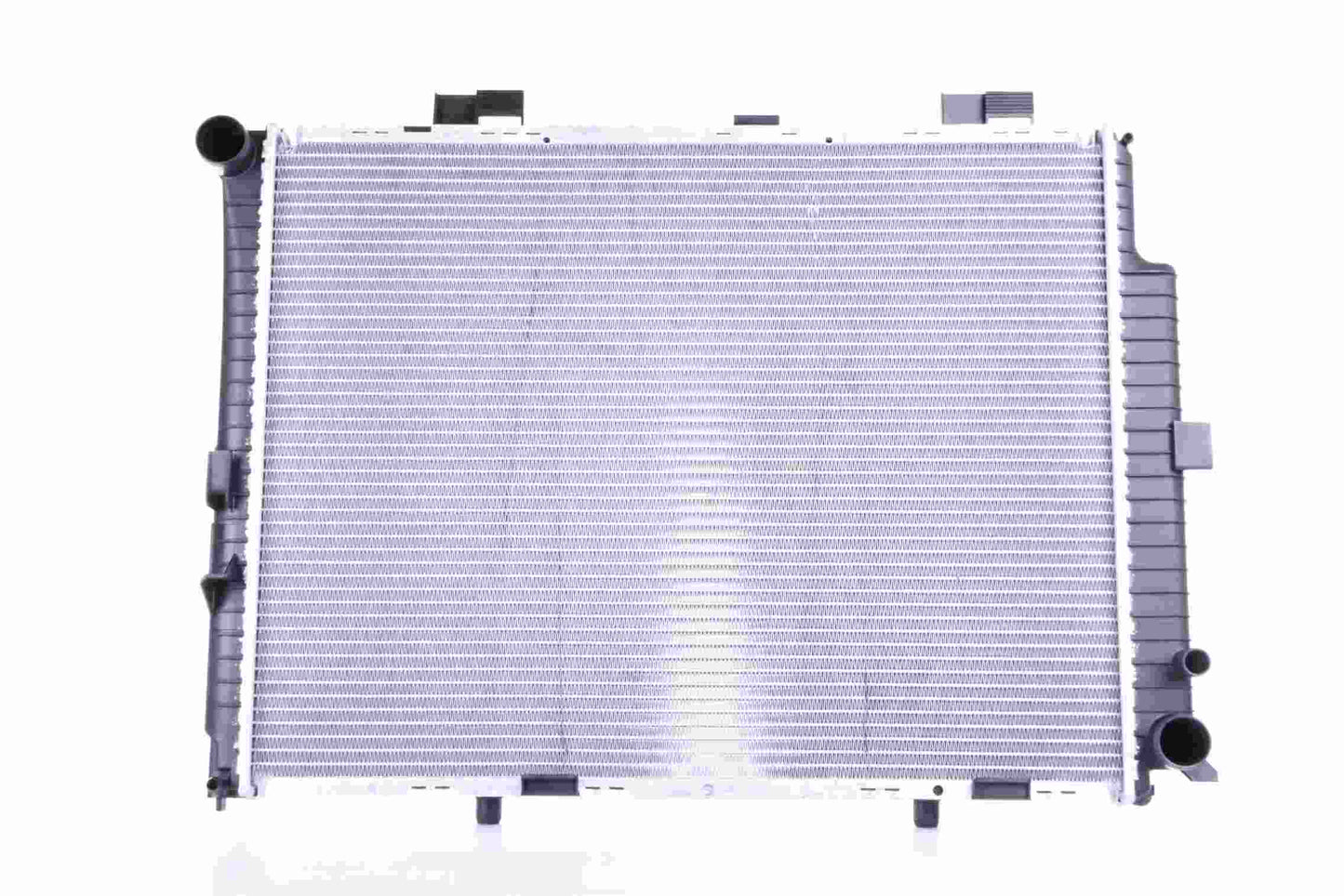 Left View of Radiator NISSENS 62612A