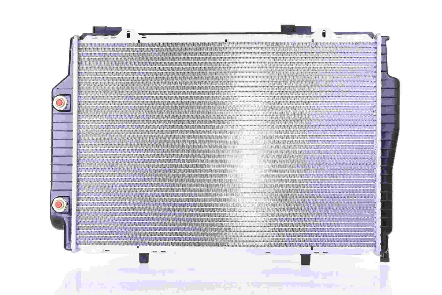 Angle View of Radiator NISSENS 62616