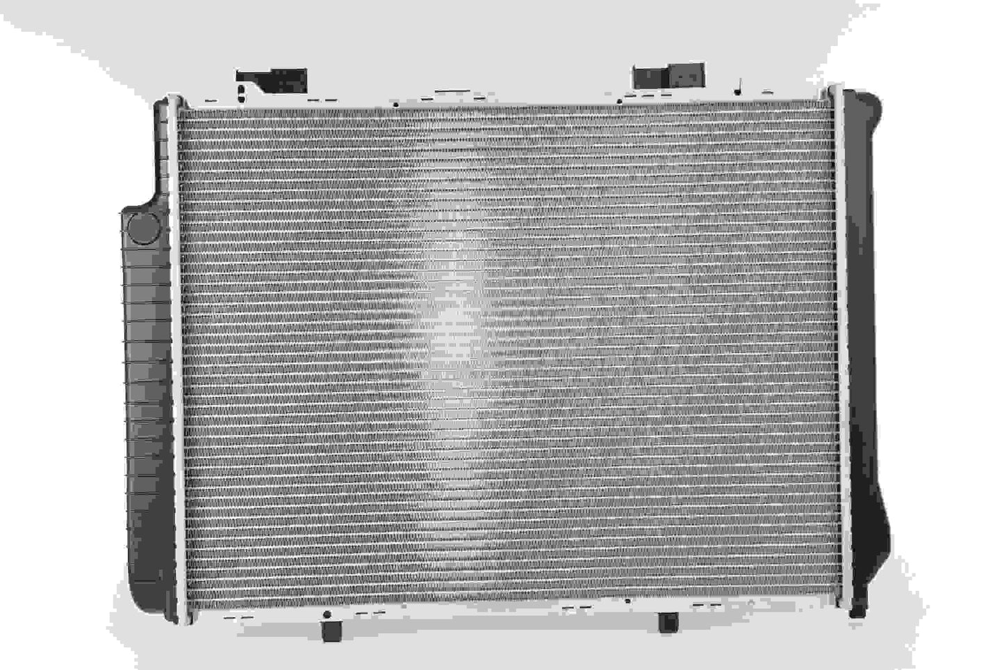 Radiator NISSENS 62666A For Mercedes-Benz E320