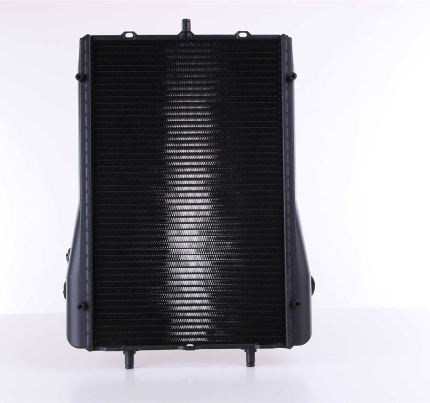 Front View of Right Radiator NISSENS 63624