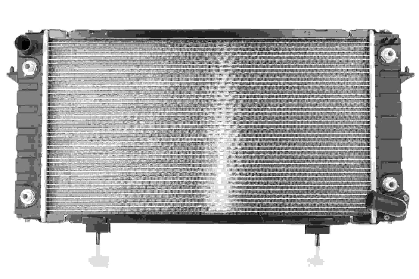 Angle View of Radiator NISSENS 64029