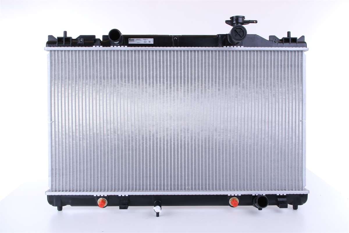 Angle View of Radiator NISSENS 646351