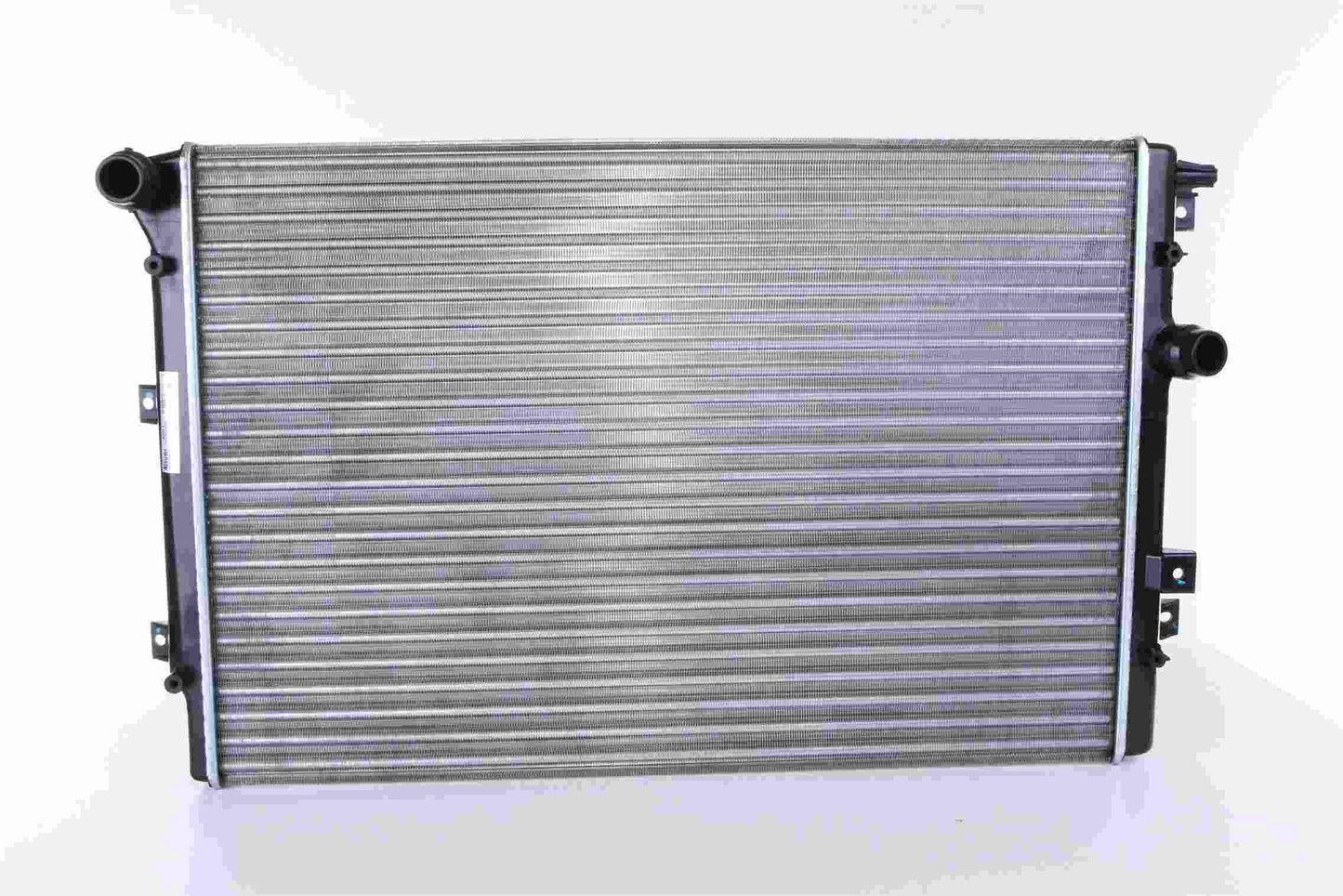 Front View of Radiator NISSENS 65015