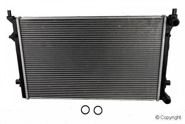 Top View of Front Radiator NISSENS 65277A