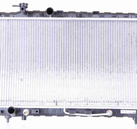 Angle View of Radiator NISSENS 67028